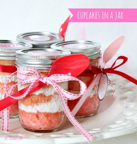 Hi Sugarplum | Pink Ombre Cupcakes in a Jar