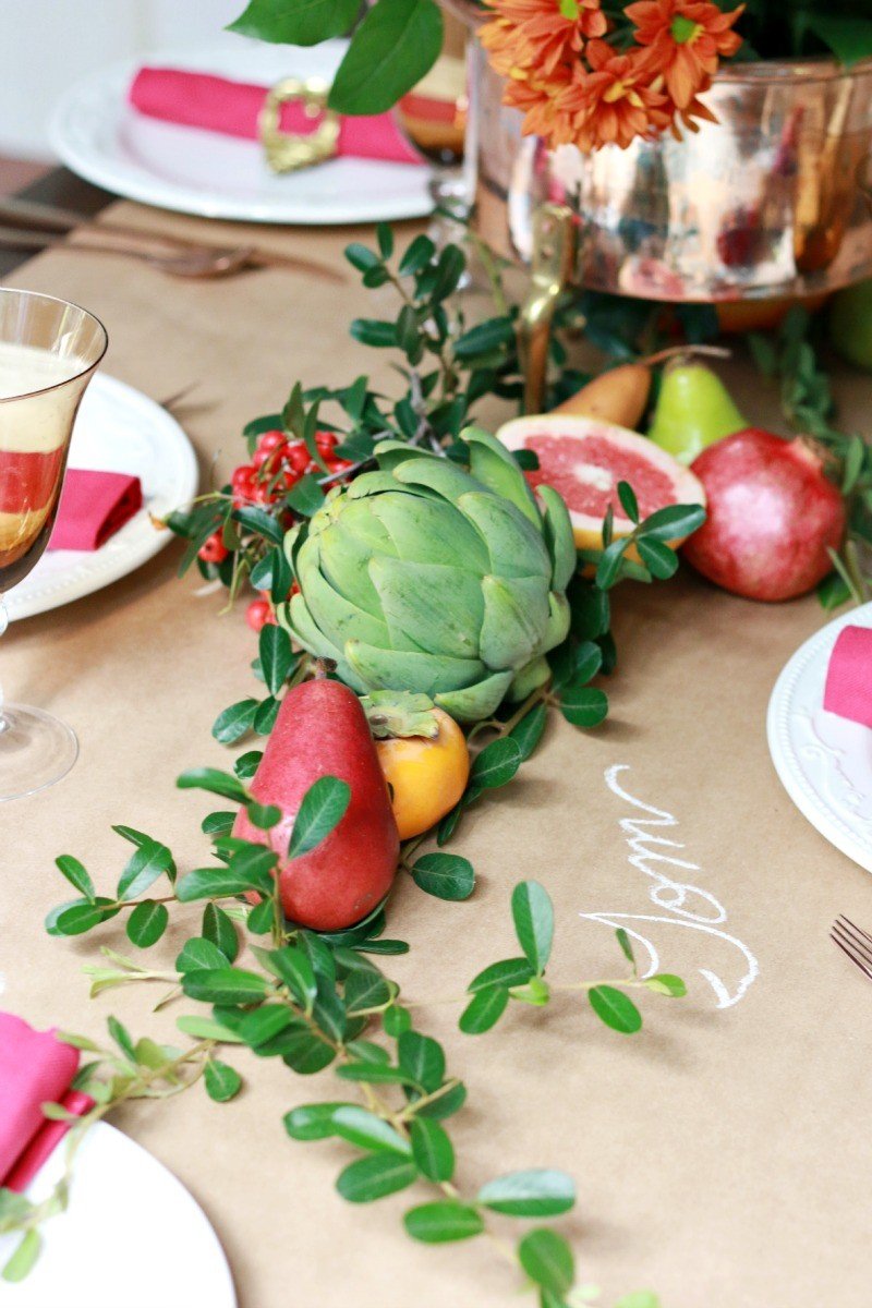 pink thanksgiving table