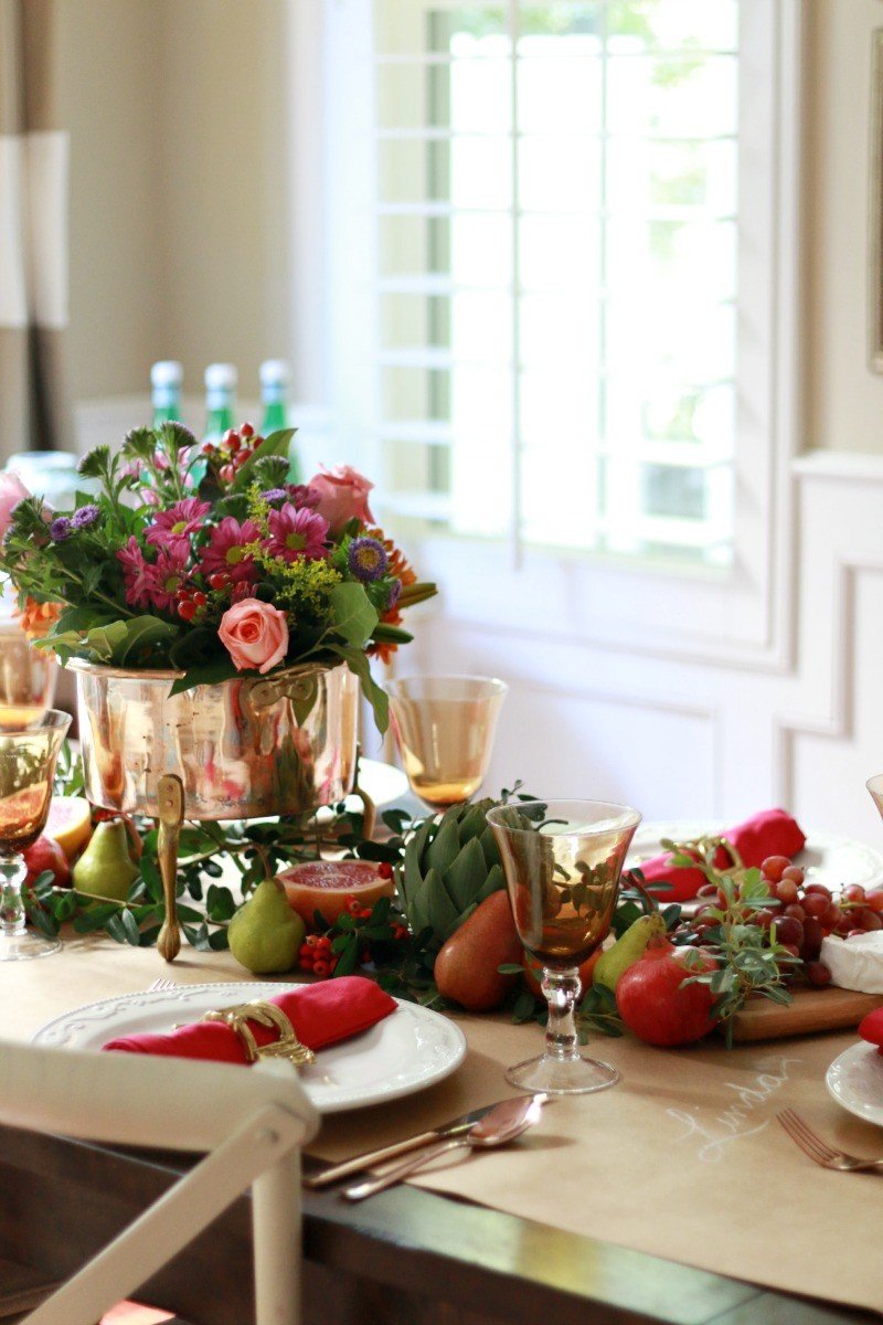 pink thanksgiving table