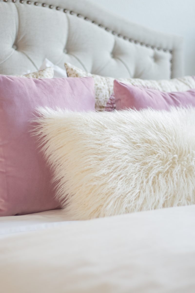 5 Of My Favourite Guest Bedroom Essentials - The Blush Home Blog