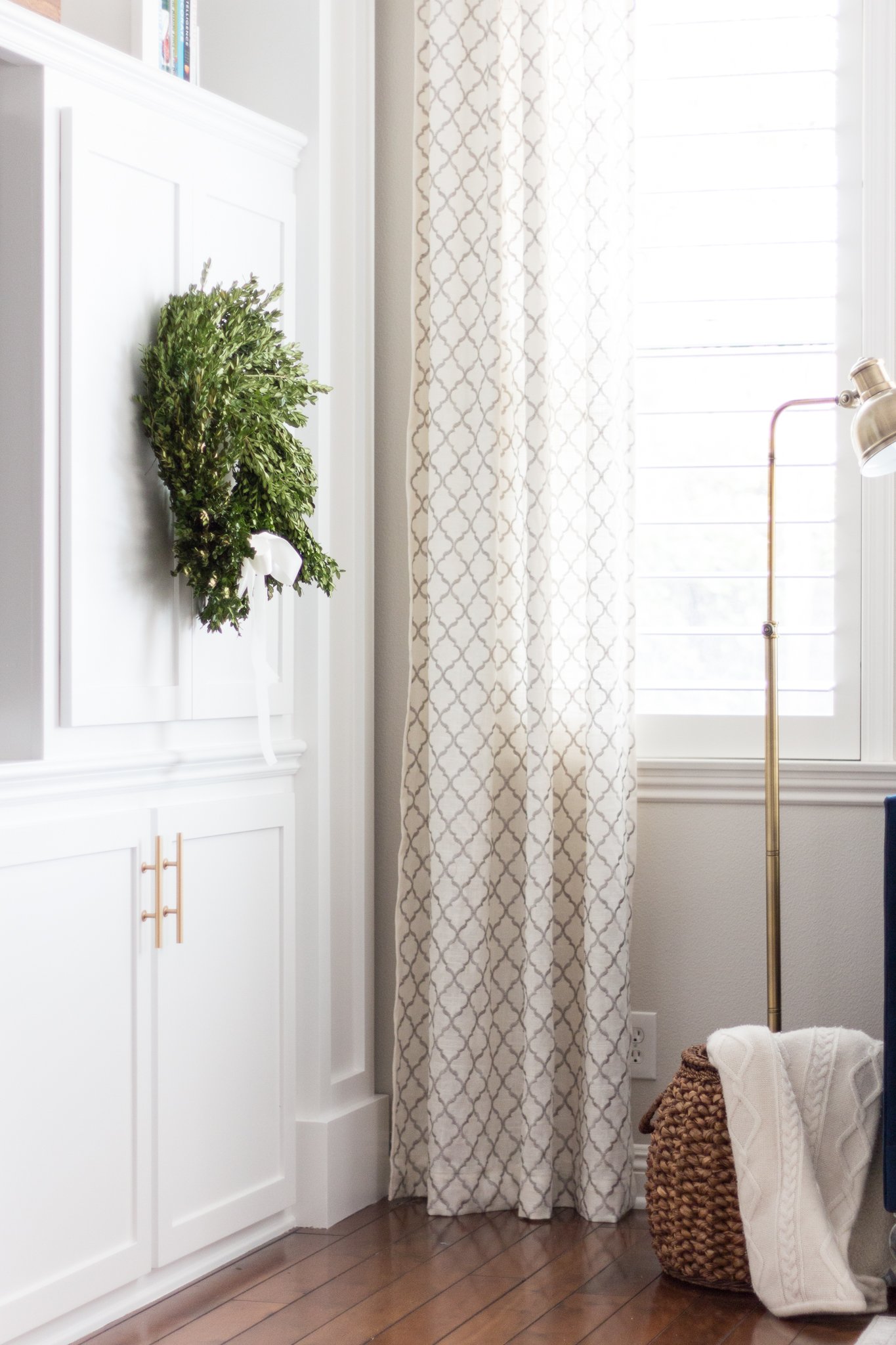 how-to-make-hidden-tab-drapes-a-thoughtful-place