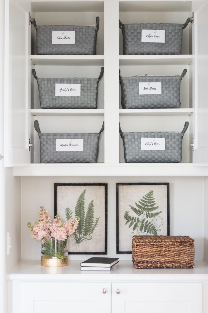 Linen Closet Organization - How to organize your linen closet