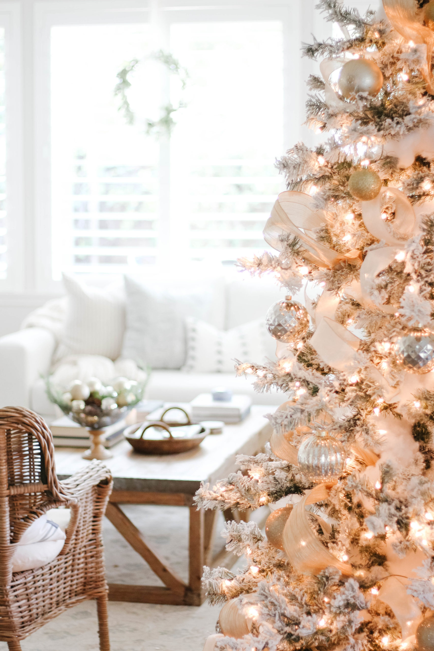 Classic Christmas Decor - A Thoughtful Place