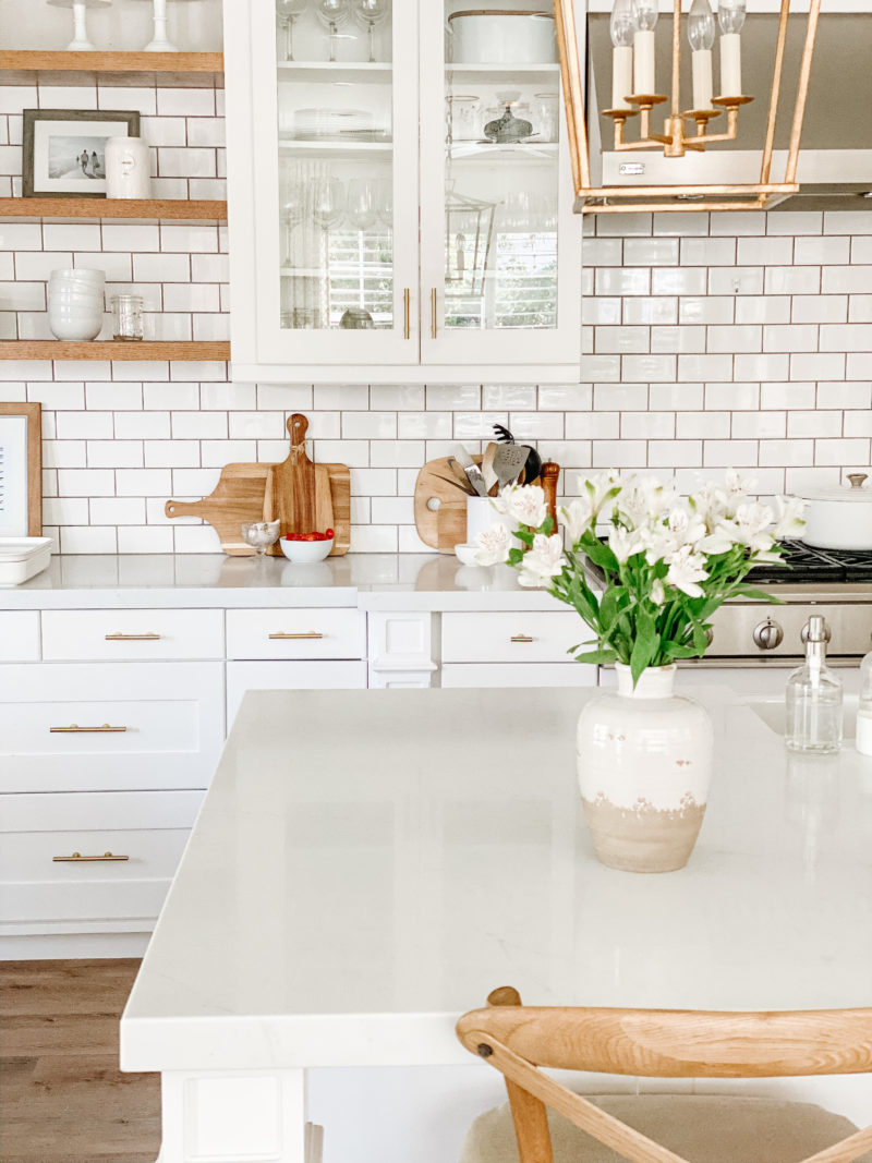 We painted our kitchen cabinets! (Benjamin Moore Swiss Coffee