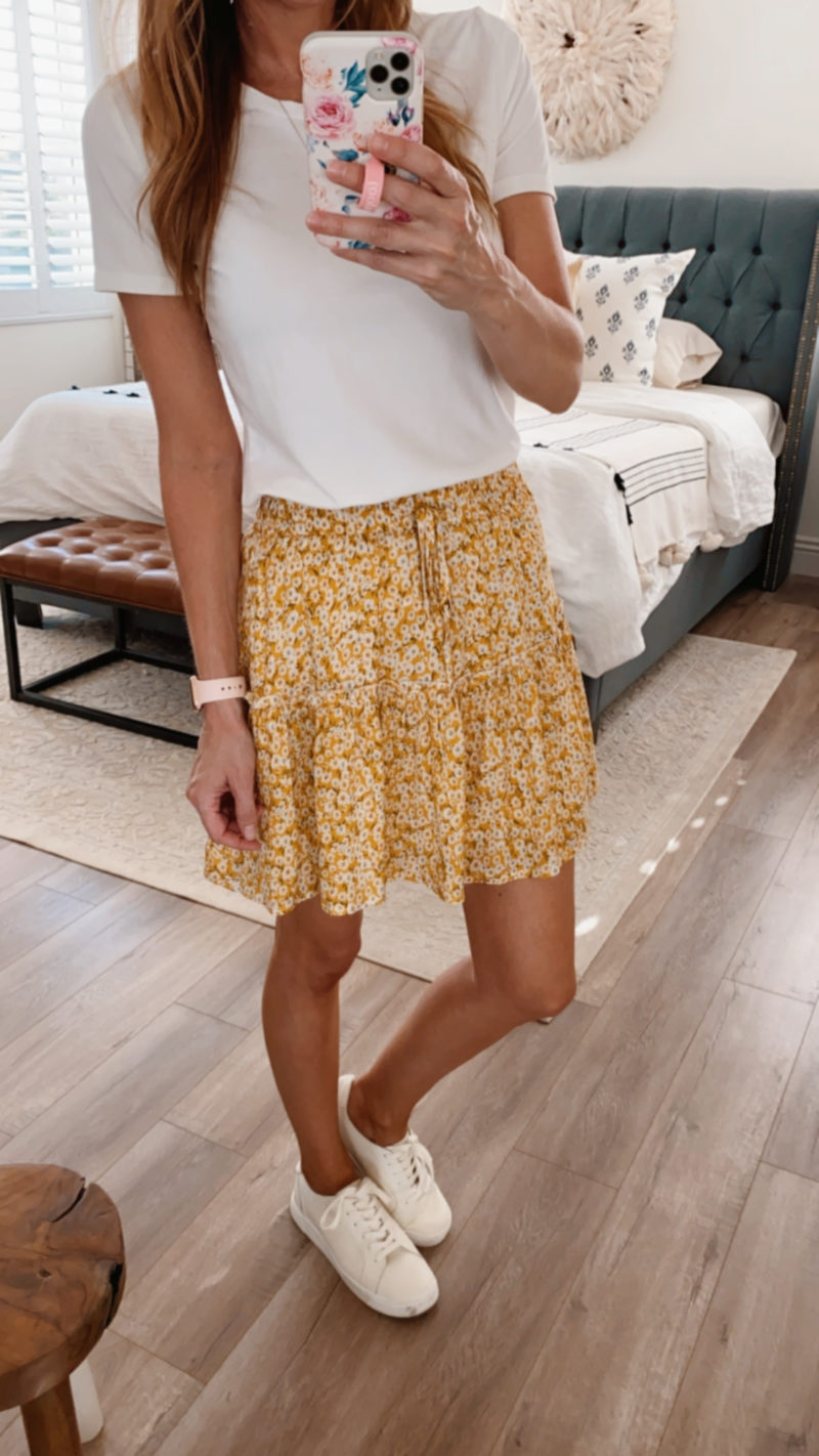 yellow mini skirt