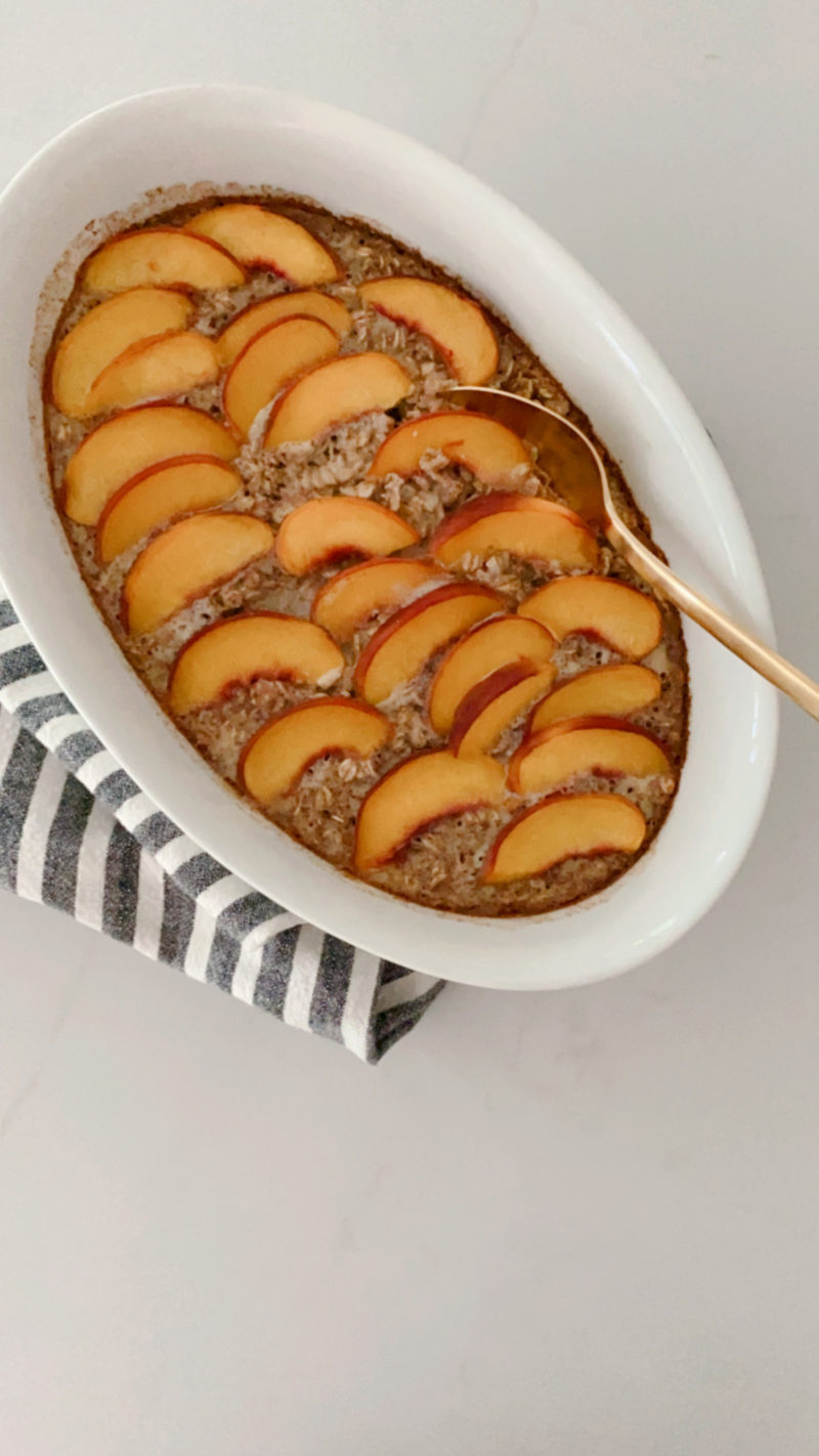 peach and oatmeal bake