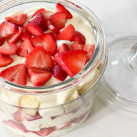 simple dessert in a jar