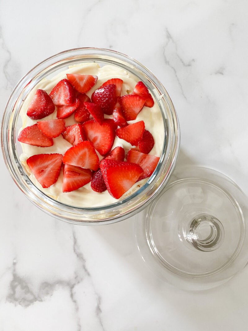 dessert in a jar