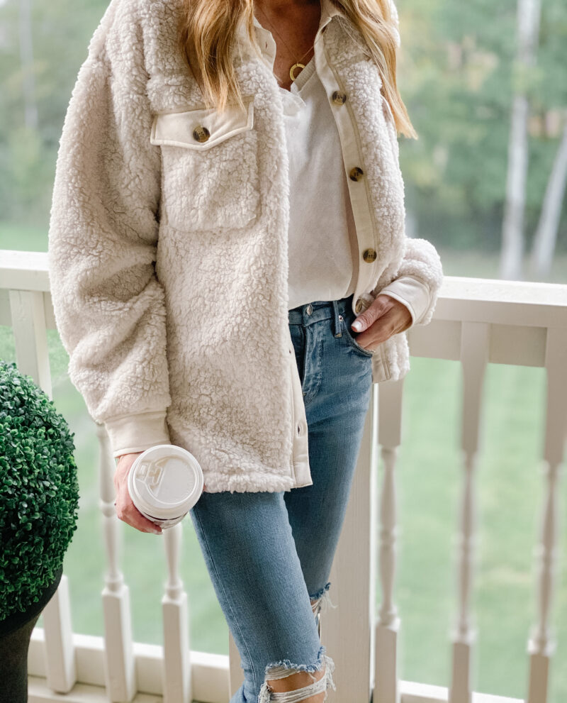 Cozy & Neutral Fall Style - A Thoughtful Place the cutest sneakers