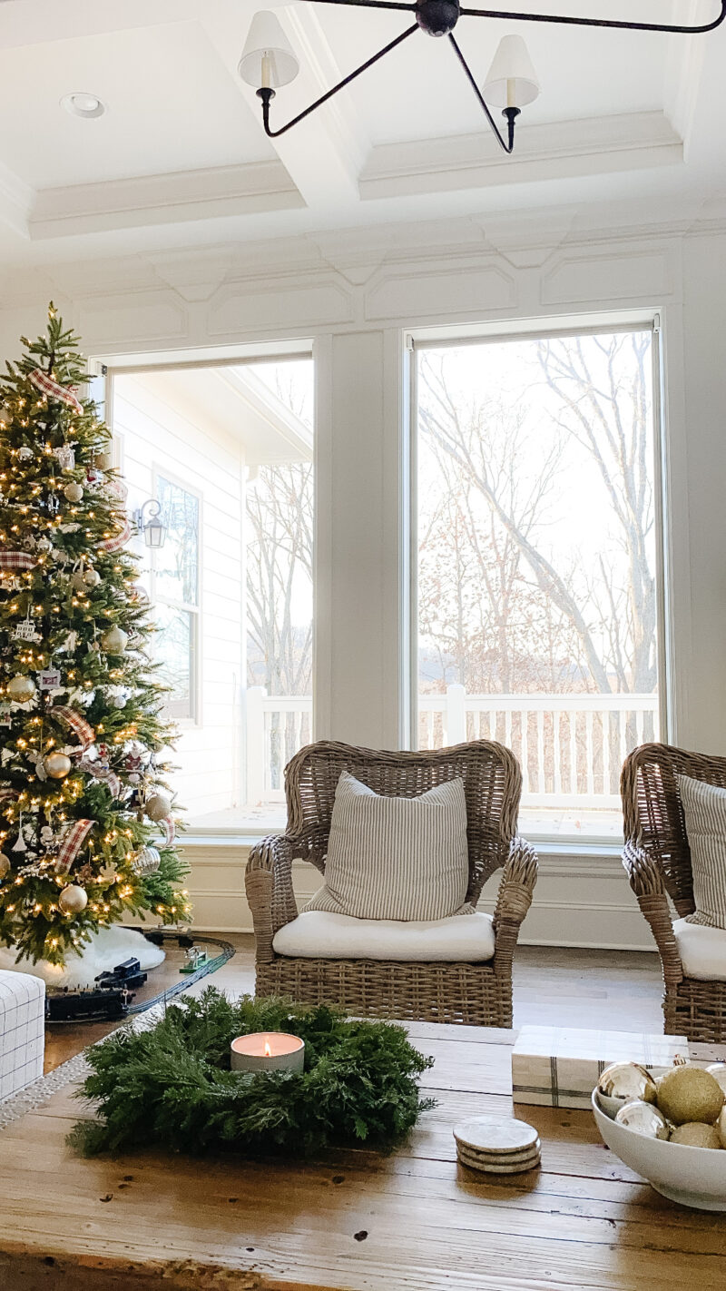 family room christmas decor