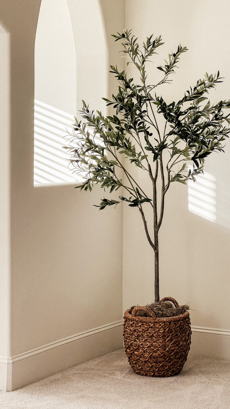 The Best Realistic Faux Greenery Stems and Branches  Little House of Four  - Creating a beautiful home, one thrifty project at a time.