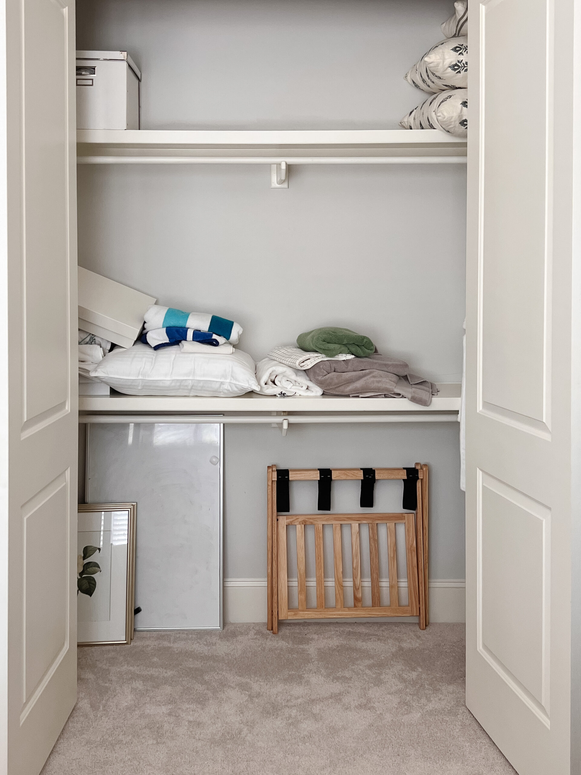 Standard Guest Bedroom Closet Size